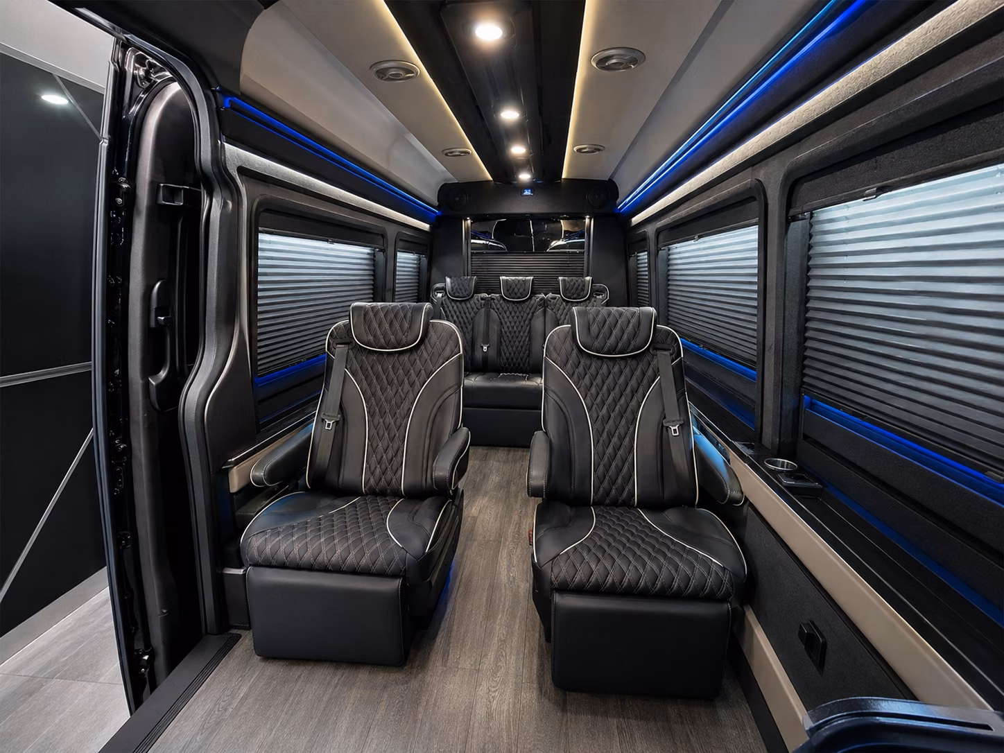 we make it easy to compare airport buses for groups of any size in east orange